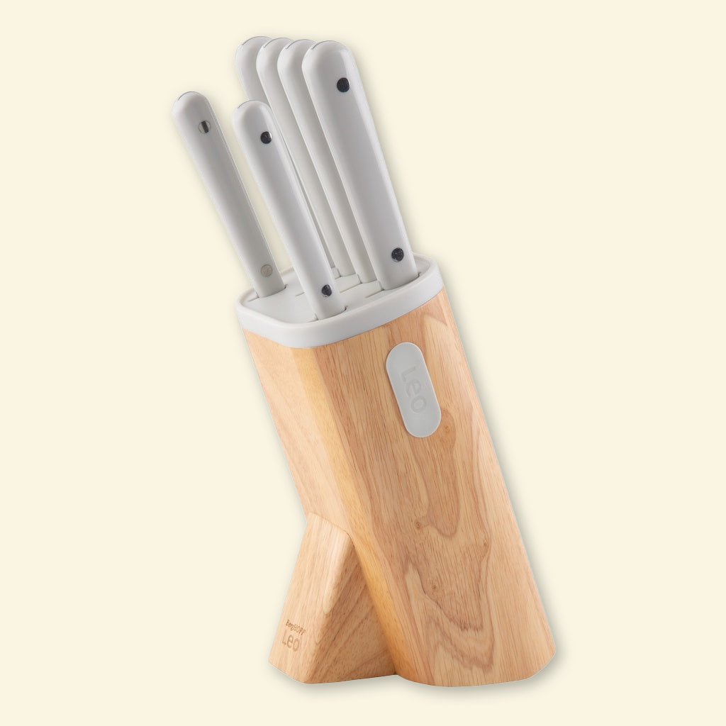 Set x7 cuchillos+taco de madera con iman