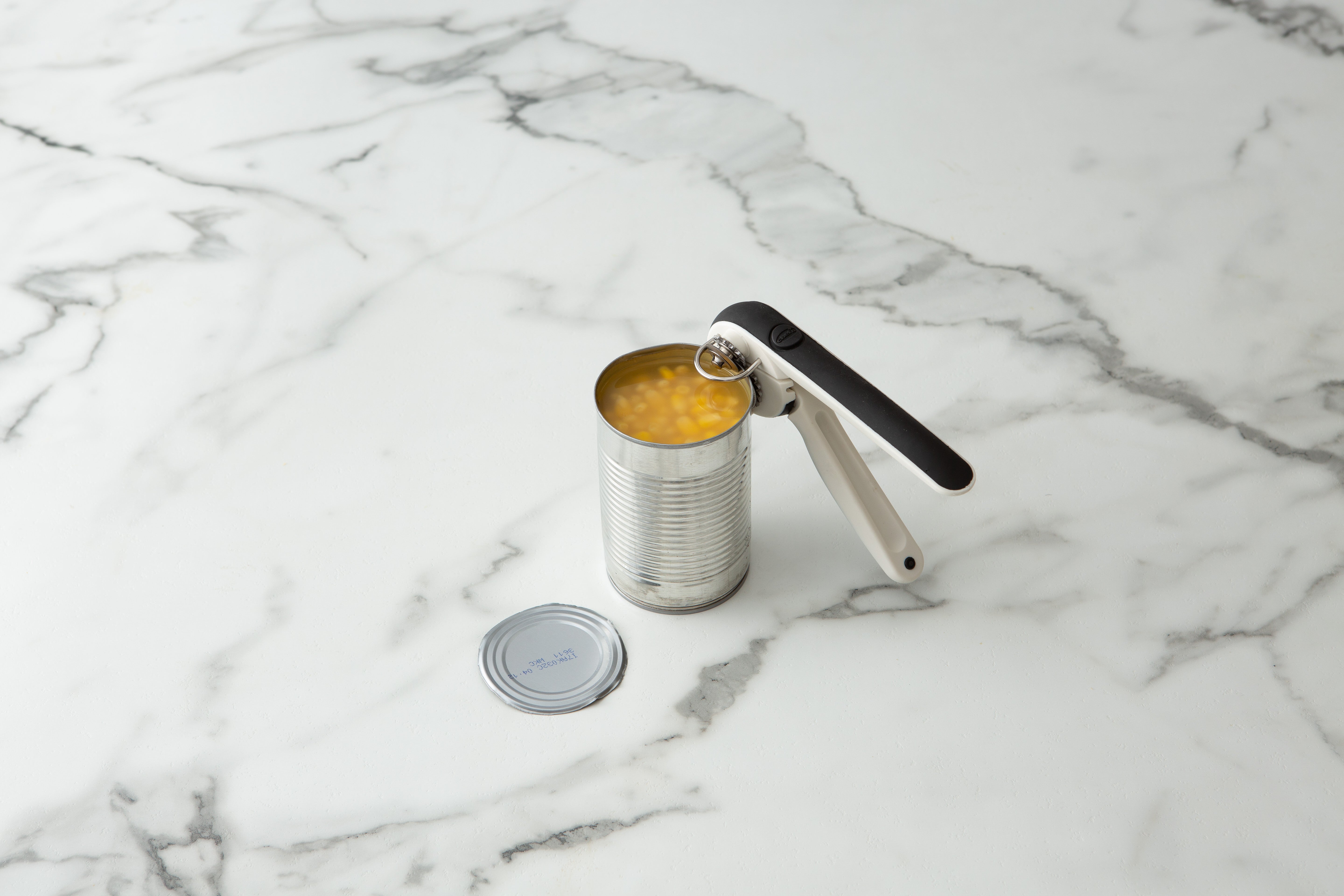 Abrelatas EZ Squeeze Chef'n - lifestyle